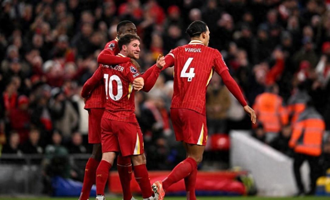 利物浦客场打平阿森纳,领先优势继续扩大 利物浦客场打平阿森纳,领先优势继续扩大