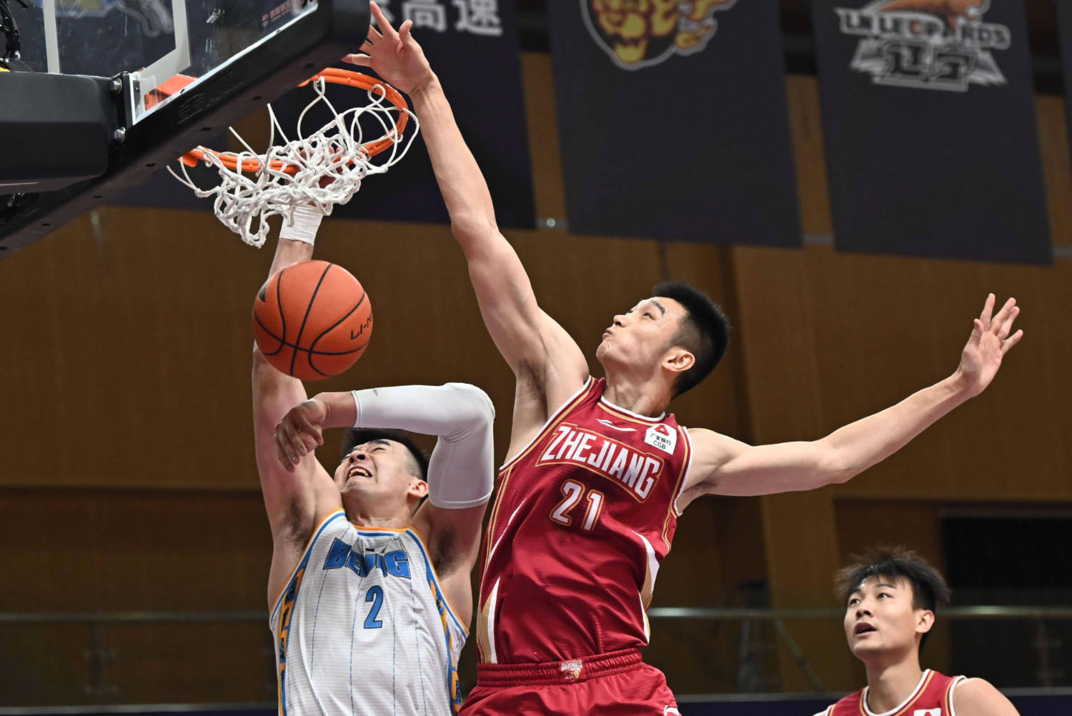 北京男篮出色发挥,成为球迷关注焦点 北京男篮出色发挥,成为球迷关注焦点