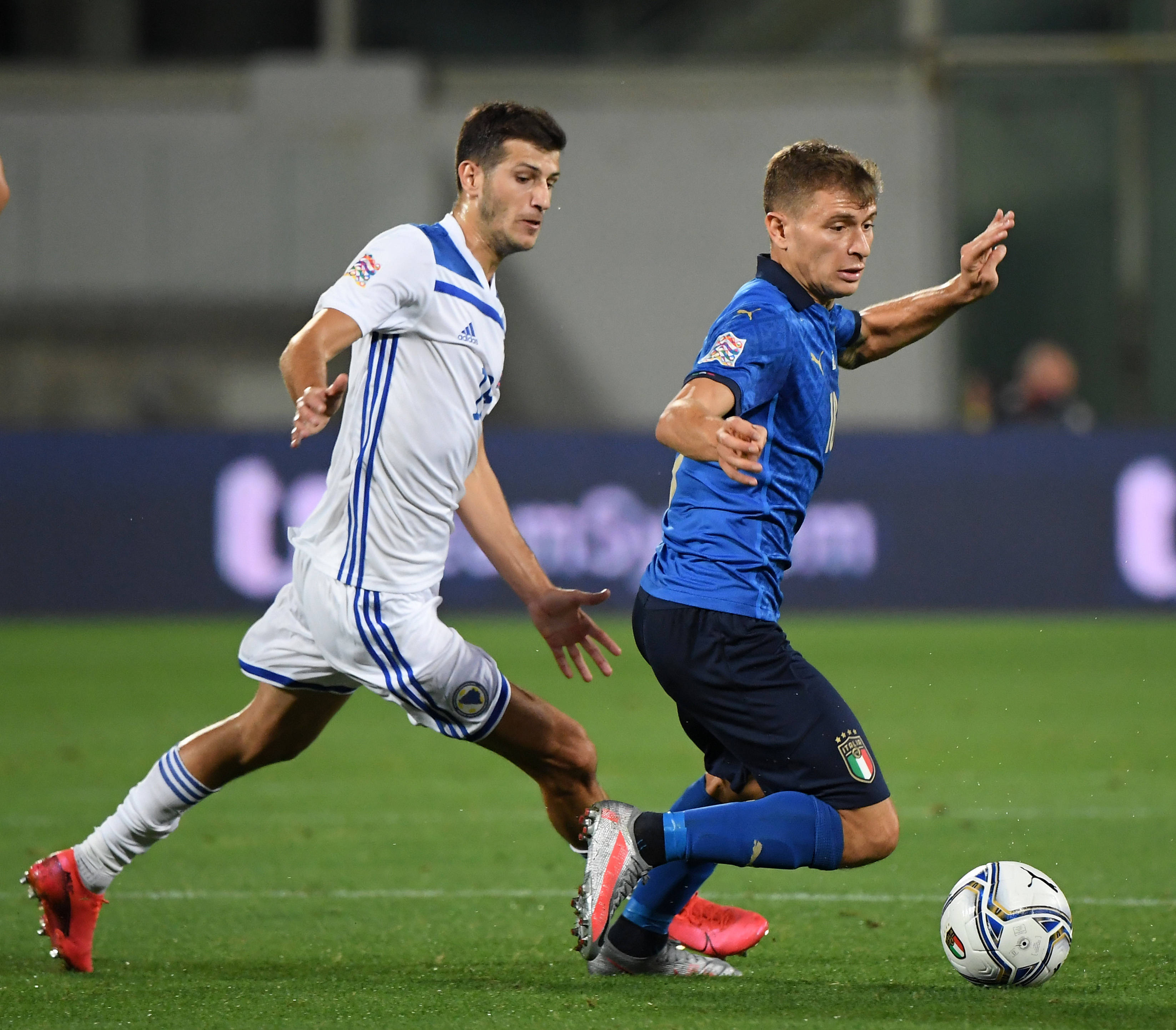 开云体育在线-关于意大利联赛呈现白热化竞争，场外加油助威的信息