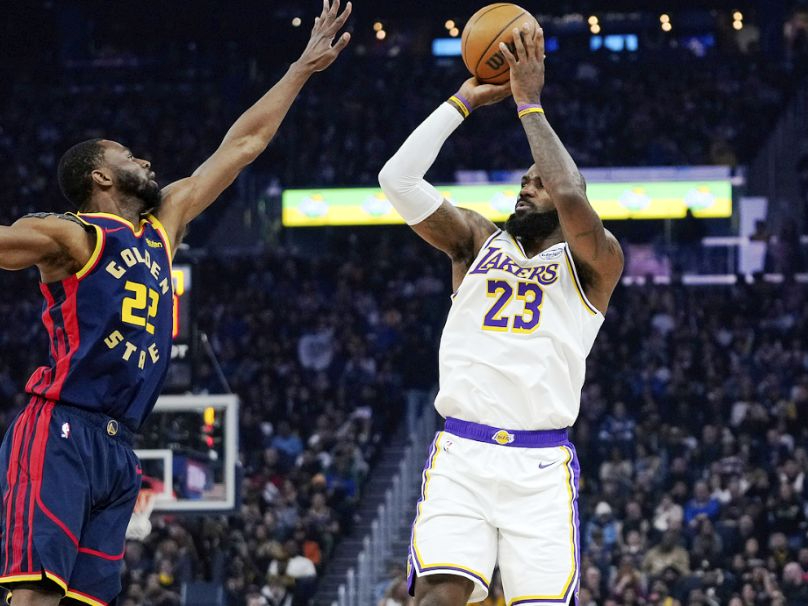 开云官网-湖人轻松击败魔术继续领先