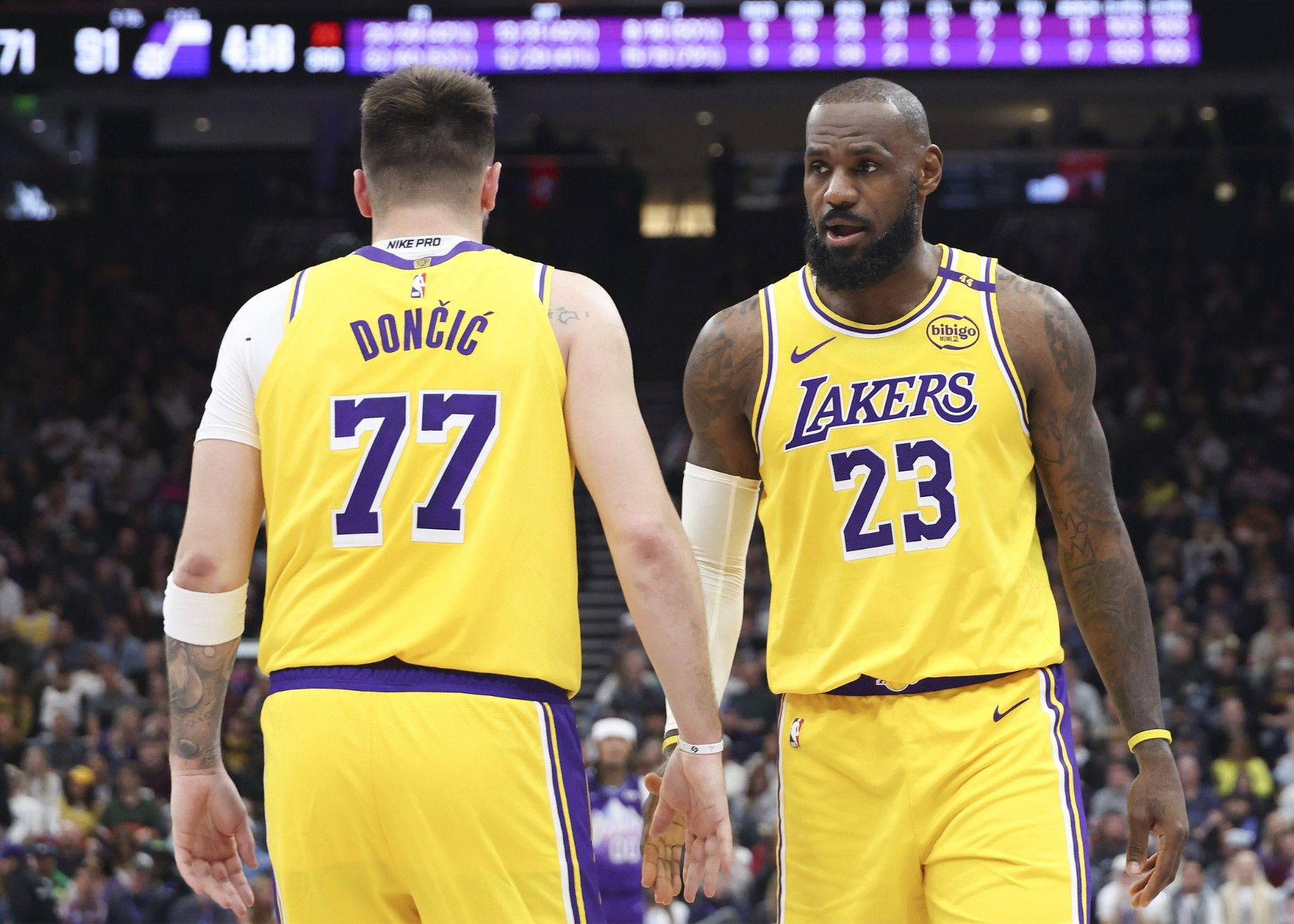 开云体育在线-勇士击败湖人，詹姆斯缺席比赛