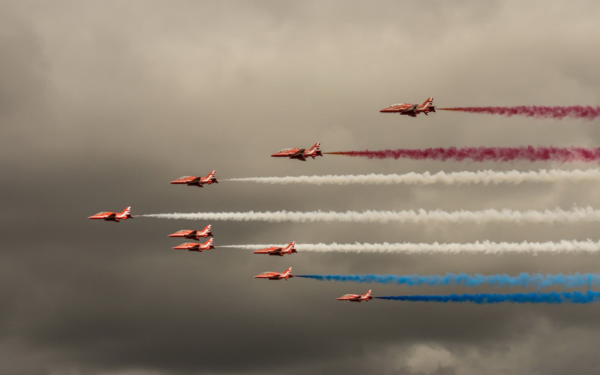 开云APP-火箭末节逆转惊险胜快船，拉文持续杀伤展巨星风范