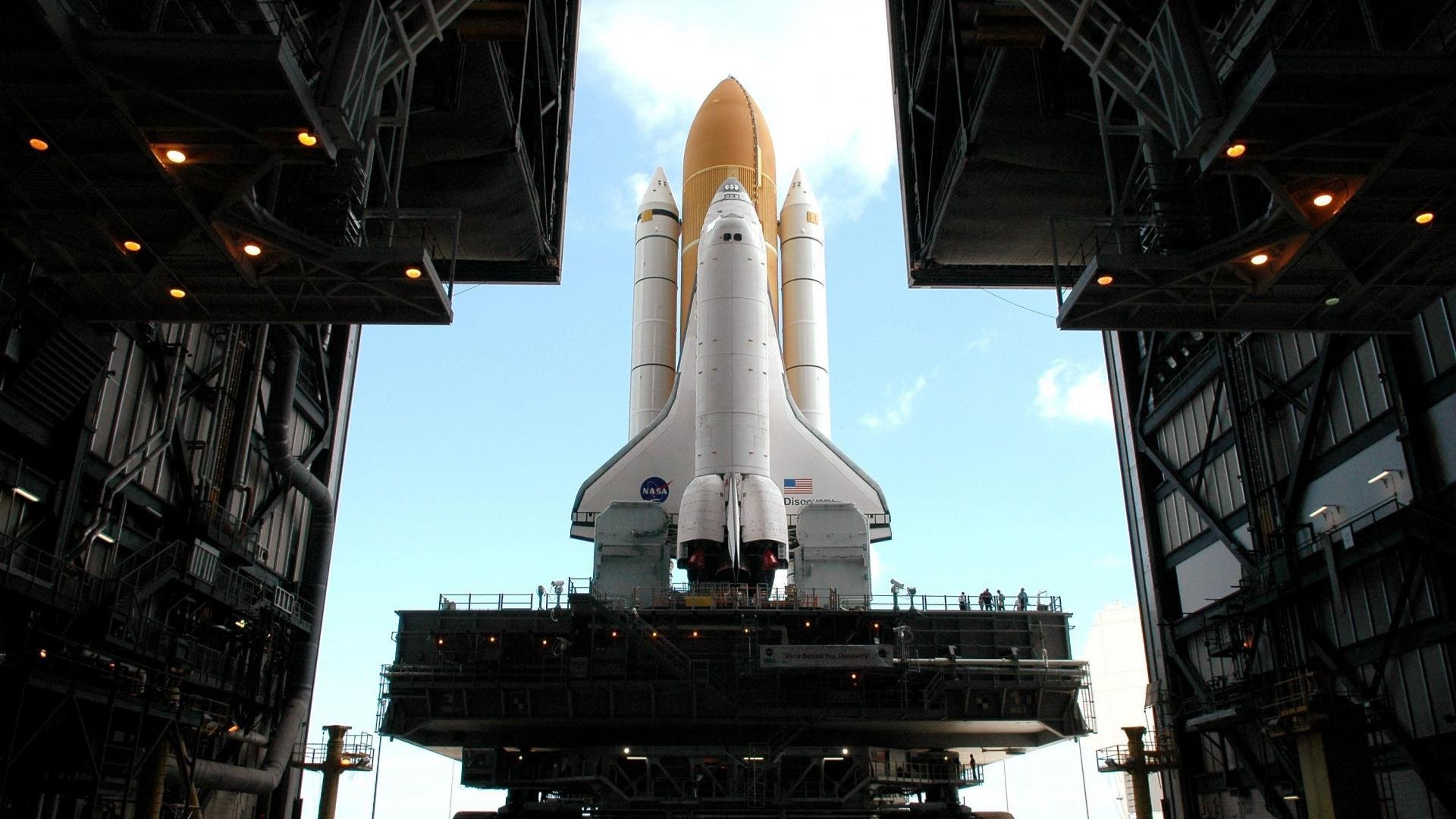 开云体育-城市暗流，当引擎轰鸣遇见重压下的绝地反击