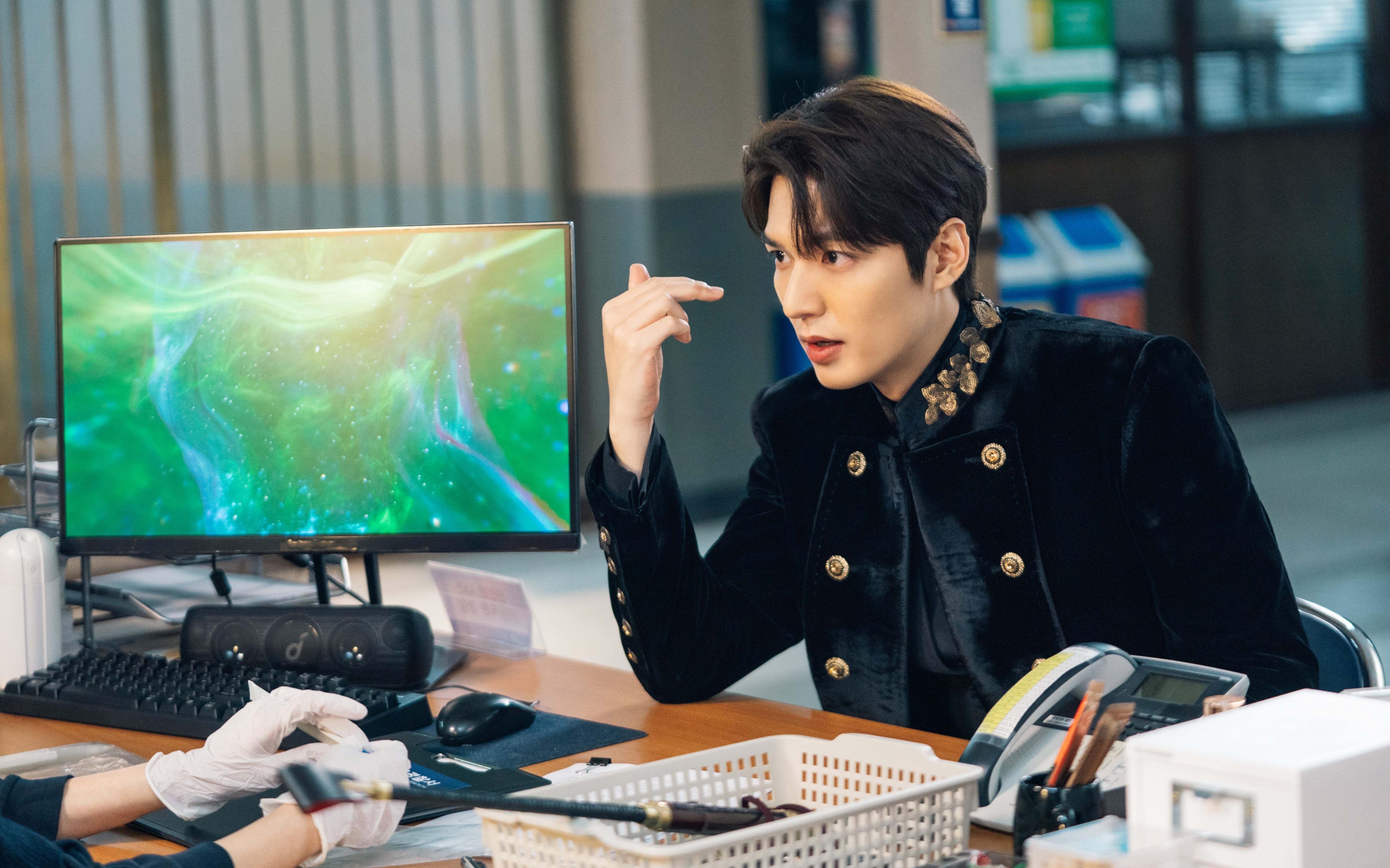 轰垮湖人！切特·霍姆格伦异军突起，新一代关键先生横空出世