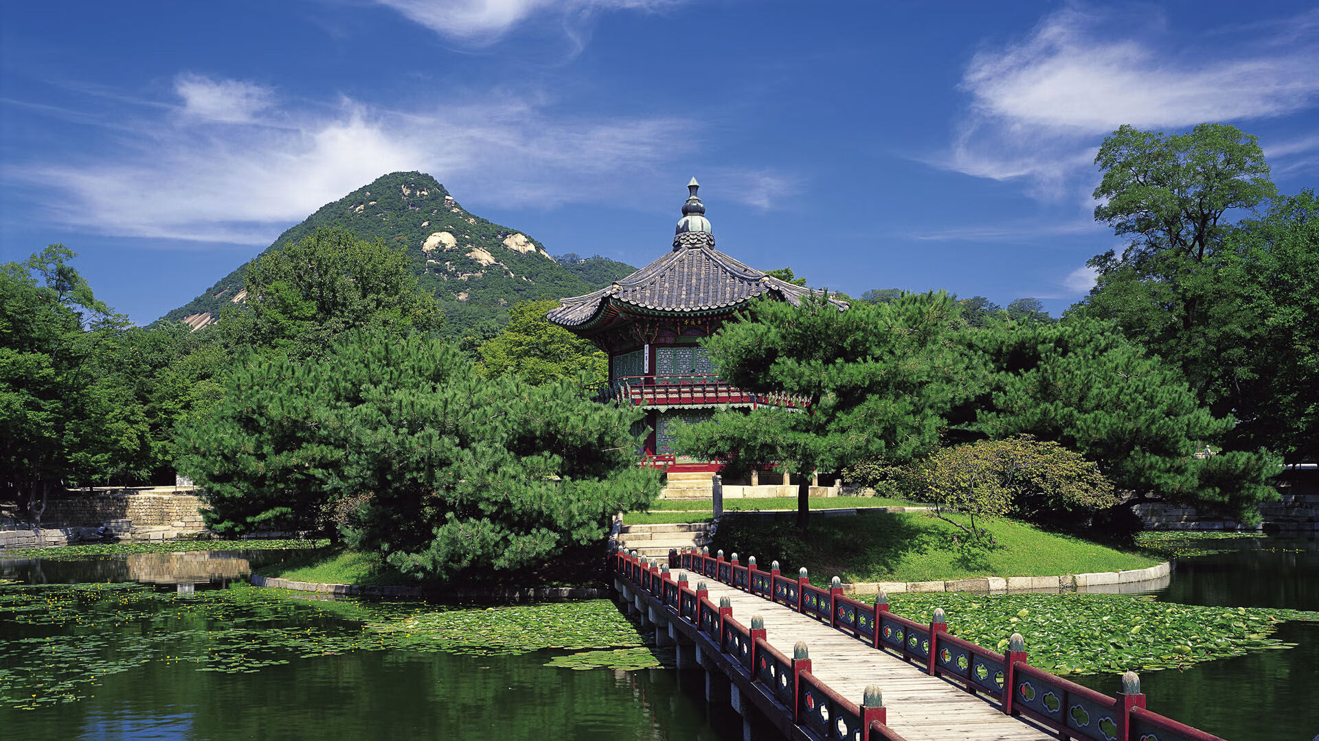 沙漠风暴中的桑巴舞步，内马尔引领乌拉圭攻守流转，击溃伊拉克防线